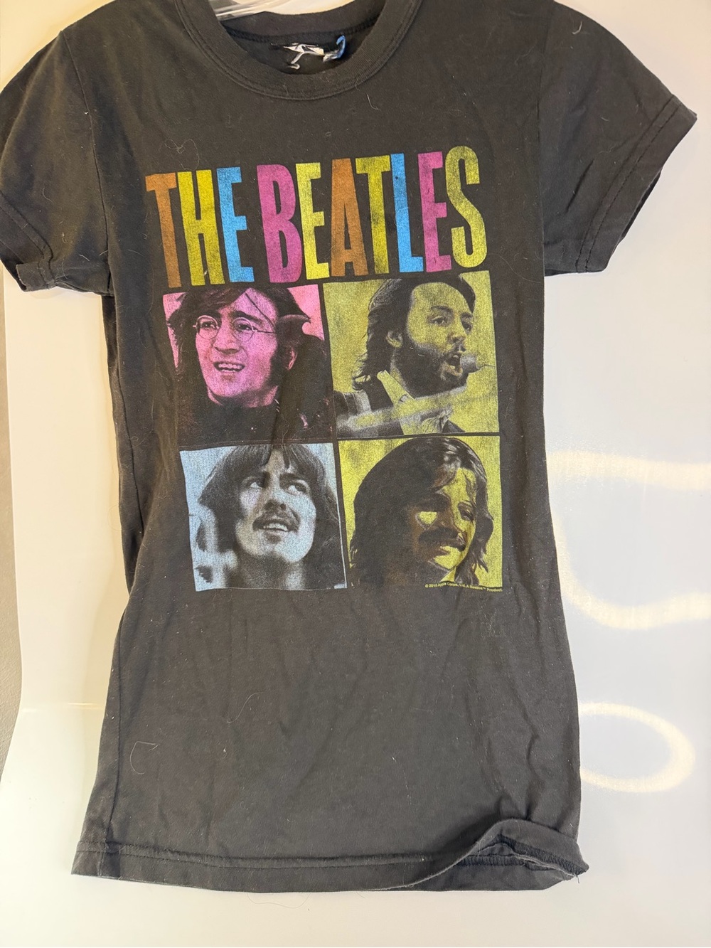 The Beatles Black Graphic Tee - sm women or kids - check measurements